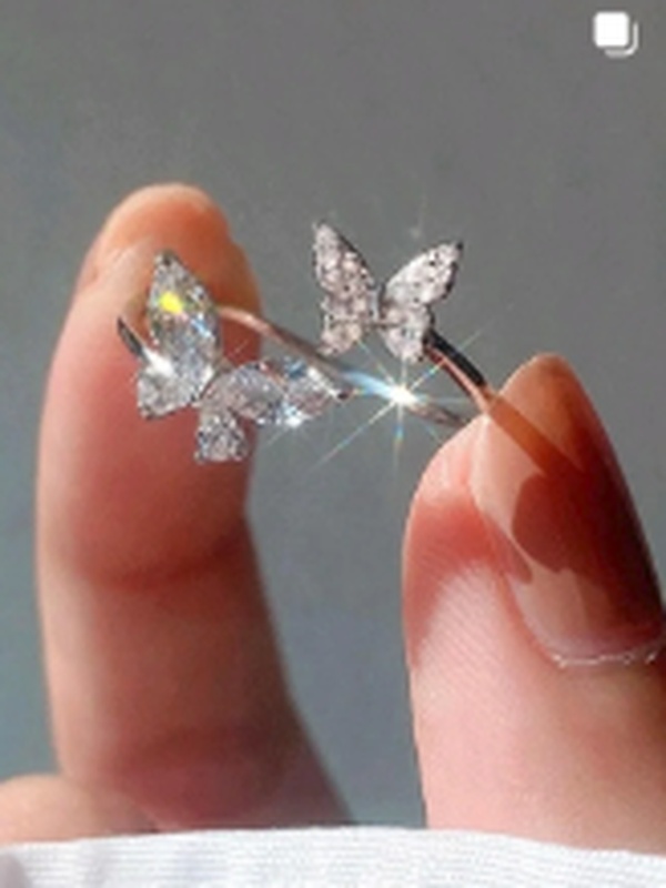 Post 2: Anillo Mariposas